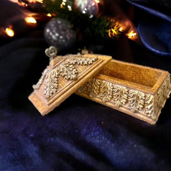 Other - Large Heavy Vintage Keepsake Box Home Accent Decor - Jewelry, Coins, & More